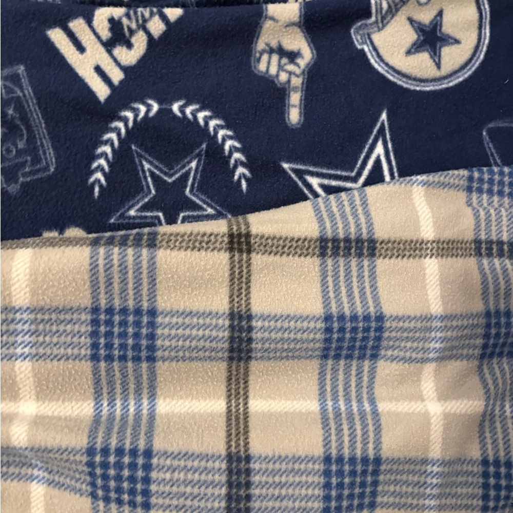 Light Throw Blanket Bundle